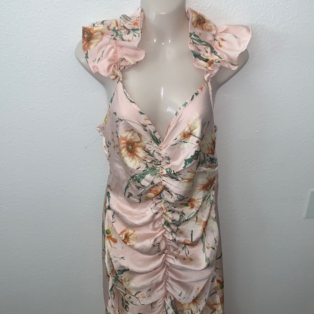 NWT NAANAA FLORAL GATHERED MAXI DRESS
